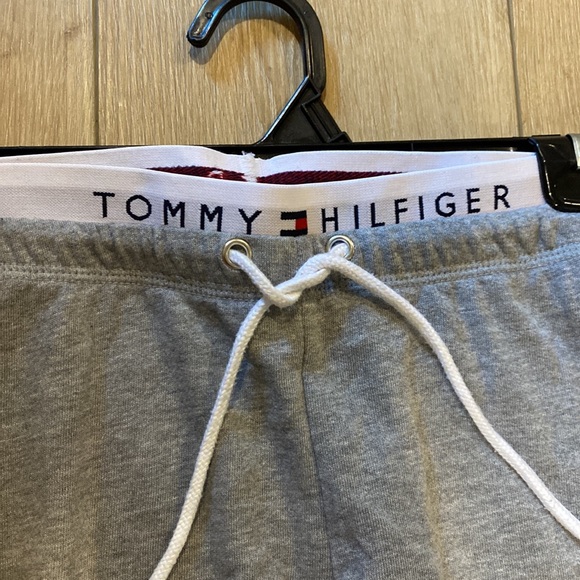 Gently worn Tommy Hilfiger joggers - Picture 3 of 4